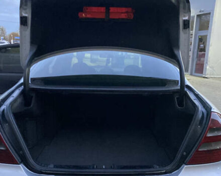 Сірий Мерседес Е-Клас, об'ємом двигуна 2.2 л та пробігом 351 тис. км за 5400 $, фото 23 на Automoto.ua