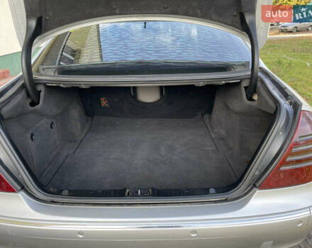 Мерседес Е-Класс 2002 в Остоге на Automoto.ua Серый Мерседес Е-Класс, объемом двигателя 2.15 л и пробегом 377 тыс. км за 4750 $, фото 33 на Automoto.ua