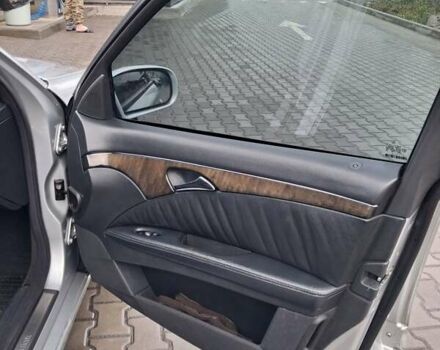 Сірий Мерседес Е-Клас, об'ємом двигуна 2.15 л та пробігом 302 тис. км за 7100 $, фото 16 на Automoto.ua