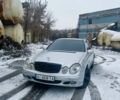 Серый Мерседес Е-Класс, объемом двигателя 2.6 л и пробегом 400 тыс. км за 5000 $, фото 1 на Automoto.ua
