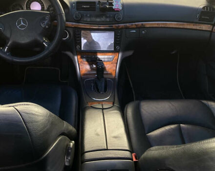 Мерседес Е-Клас 2002 у Тернополі на Automoto.ua Сірий Мерседес Е-Клас, об'ємом двигуна 2.6 л та пробігом 353 тис. км за 5450 $, фото 35 на Automoto.ua