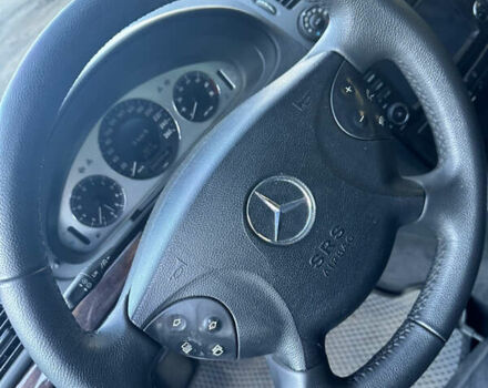 Серый Мерседес Е-Класс, объемом двигателя 2.6 л и пробегом 380 тыс. км за 5900 $, фото 24 на Automoto.ua