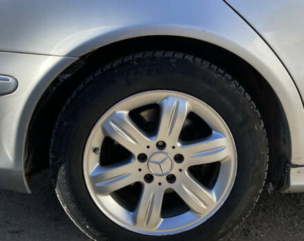 Мерседес Е-Клас 2002 у Тернополі на Automoto.ua Сірий Мерседес Е-Клас, об'ємом двигуна 2.6 л та пробігом 353 тис. км за 5450 $, фото 16 на Automoto.ua