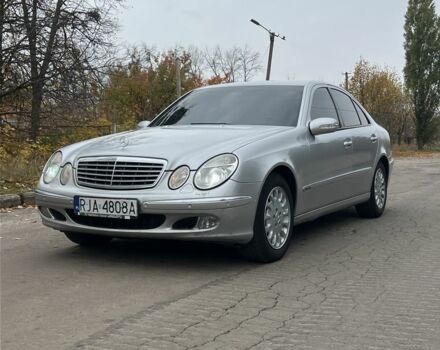 Серый Мерседес Е-Класс, объемом двигателя 2.7 л и пробегом 530 тыс. км за 3350 $, фото 4 на Automoto.ua