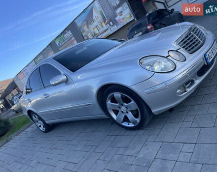 Сірий Мерседес Е-Клас, об'ємом двигуна 2.69 л та пробігом 350 тис. км за 5599 $, фото 5 на Automoto.ua