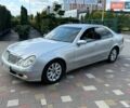 Серый Мерседес Е-Класс, объемом двигателя 2.69 л и пробегом 320 тыс. км за 5999 $, фото 1 на Automoto.ua