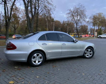 Сірий Мерседес Е-Клас, об'ємом двигуна 2.2 л та пробігом 351 тис. км за 5400 $, фото 6 на Automoto.ua