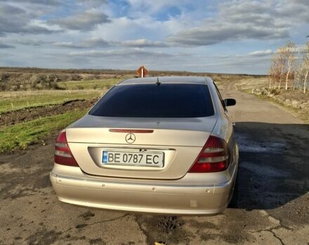 Серый Мерседес Е-Класс, объемом двигателя 2.7 л и пробегом 266 тыс. км за 7500 $, фото 3 на Automoto.ua