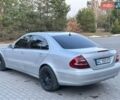 Серый Мерседес Е-Класс, объемом двигателя 2.7 л и пробегом 333 тыс. км за 6800 $, фото 5 на Automoto.ua