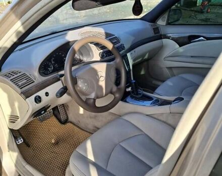 Серый Мерседес Е-Класс, объемом двигателя 2.69 л и пробегом 266 тыс. км за 7500 $, фото 7 на Automoto.ua