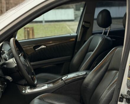 Сірий Мерседес Е-Клас, об'ємом двигуна 2.7 л та пробігом 335 тис. км за 4750 $, фото 19 на Automoto.ua