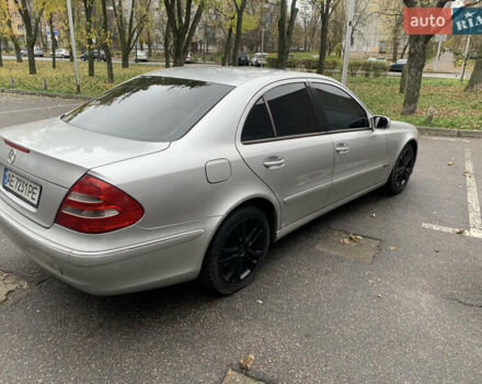 Серый Мерседес Е-Класс, объемом двигателя 2.6 л и пробегом 300 тыс. км за 4100 $, фото 3 на Automoto.ua