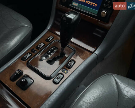 Серый Мерседес Е-Класс, объемом двигателя 3.2 л и пробегом 490 тыс. км за 4099 $, фото 12 на Automoto.ua