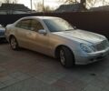 Сірий Мерседес Е-Клас, об'ємом двигуна 3.2 л та пробігом 350 тис. км за 6500 $, фото 1 на Automoto.ua