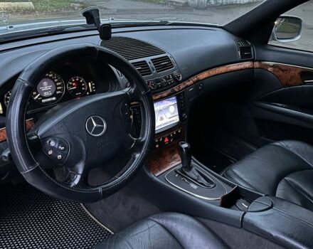 Серый Мерседес Е-Класс, объемом двигателя 2.6 л и пробегом 354 тыс. км за 4999 $, фото 15 на Automoto.ua