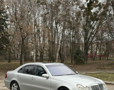 Сірий Мерседес Е-Клас, об'ємом двигуна 2.7 л та пробігом 335 тис. км за 4750 $, фото 2 на Automoto.ua