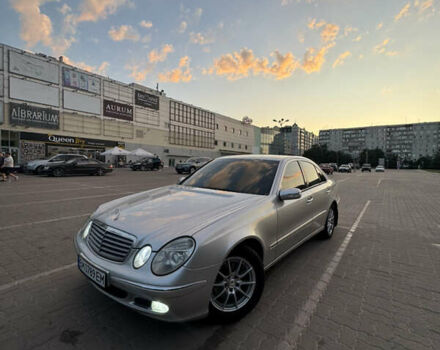 Мерседес Е-Клас 2002 у Сумах на Automoto.ua Сірий Мерседес Е-Клас, об'ємом двигуна 2.15 л та пробігом 350 тис. км за 7300 $, фото 3 на Automoto.ua