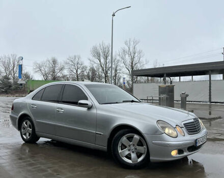 Серый Мерседес Е-Класс, объемом двигателя 2.2 л и пробегом 352 тыс. км за 5200 $, фото 6 на Automoto.ua