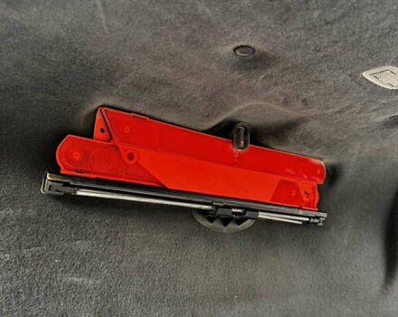 Серый Мерседес Е-Класс, объемом двигателя 2.2 л и пробегом 360 тыс. км за 5450 $, фото 47 на Automoto.ua