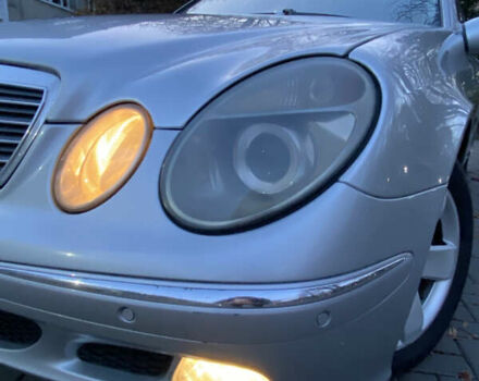 Сірий Мерседес Е-Клас, об'ємом двигуна 2.2 л та пробігом 351 тис. км за 5400 $, фото 9 на Automoto.ua