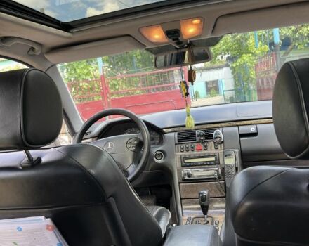 Серый Мерседес Е-Класс, объемом двигателя 2.7 л и пробегом 370 тыс. км за 4800 $, фото 1 на Automoto.ua