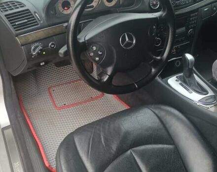 Серый Мерседес Е-Класс, объемом двигателя 2.7 л и пробегом 242 тыс. км за 8700 $, фото 7 на Automoto.ua