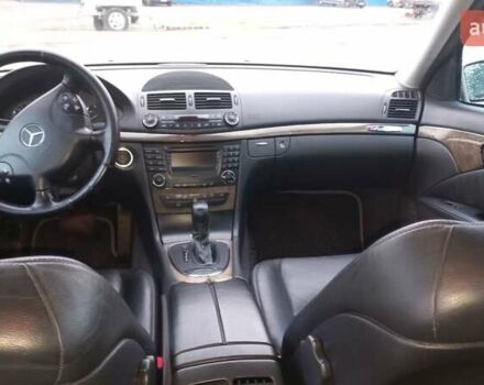 Сірий Мерседес Е-Клас, об'ємом двигуна 2.69 л та пробігом 274 тис. км за 7250 $, фото 9 на Automoto.ua