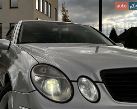 Серый Мерседес Е-Класс, объемом двигателя 2.15 л и пробегом 412 тыс. км за 5499 $, фото 2 на Automoto.ua