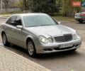 Серый Мерседес Е-Класс, объемом двигателя 2.15 л и пробегом 320 тыс. км за 4999 $, фото 7 на Automoto.ua