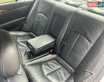 Сірий Мерседес Е-Клас, об'ємом двигуна 2.69 л та пробігом 315 тис. км за 5500 $, фото 48 на Automoto.ua