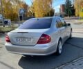 Сірий Мерседес Е-Клас, об'ємом двигуна 5 л та пробігом 185 тис. км за 4100 $, фото 5 на Automoto.ua