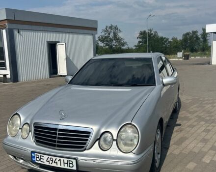 Серый Мерседес Е-Класс, объемом двигателя 2.7 л и пробегом 34 тыс. км за 3000 $, фото 2 на Automoto.ua