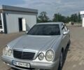 Серый Мерседес Е-Класс, объемом двигателя 2.7 л и пробегом 34 тыс. км за 3000 $, фото 2 на Automoto.ua