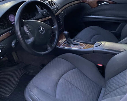Сірий Мерседес Е-Клас, об'ємом двигуна 2.2 л та пробігом 351 тис. км за 5400 $, фото 12 на Automoto.ua