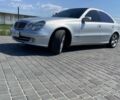 Серый Мерседес Е-Класс, объемом двигателя 5 л и пробегом 400 тыс. км за 5750 $, фото 1 на Automoto.ua