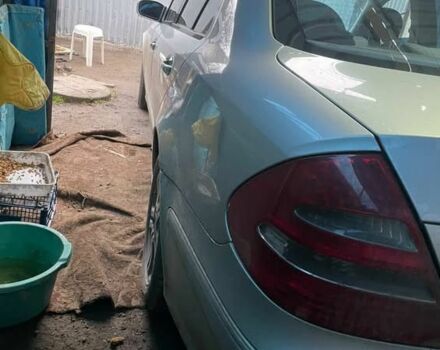 Серый Мерседес Е-Класс, объемом двигателя 2.7 л и пробегом 308 тыс. км за 4100 $, фото 3 на Automoto.ua