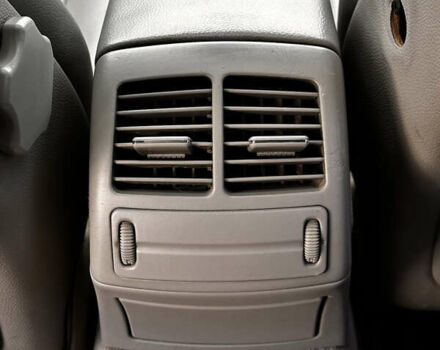 Серый Мерседес Е-Класс, объемом двигателя 2.15 л и пробегом 412 тыс. км за 5499 $, фото 39 на Automoto.ua