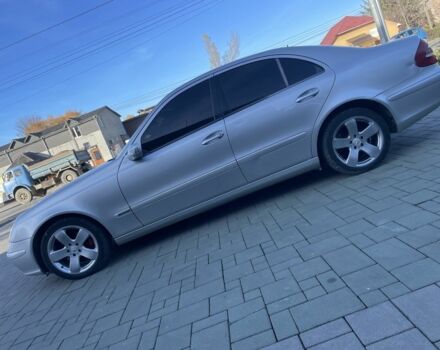 Серый Мерседес Е-Класс, объемом двигателя 2.7 л и пробегом 349 тыс. км за 5600 $, фото 2 на Automoto.ua