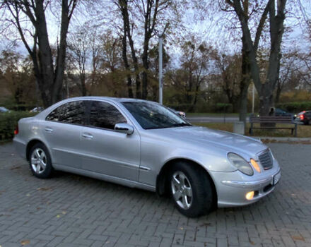 Сірий Мерседес Е-Клас, об'ємом двигуна 2.2 л та пробігом 351 тис. км за 5400 $, фото 7 на Automoto.ua