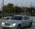 Серый Мерседес Е-Класс, объемом двигателя 2.1 л и пробегом 300 тыс. км за 5001 $, фото 1 на Automoto.ua