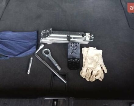 Сірий Мерседес Е-Клас, об'ємом двигуна 2.69 л та пробігом 274 тис. км за 7250 $, фото 49 на Automoto.ua