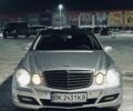 Сірий Мерседес Е-Клас, об'ємом двигуна 3.2 л та пробігом 319 тис. км за 6700 $, фото 1 на Automoto.ua