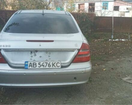 Серый Мерседес Е-Класс, объемом двигателя 3.2 л и пробегом 300 тыс. км за 2600 $, фото 16 на Automoto.ua