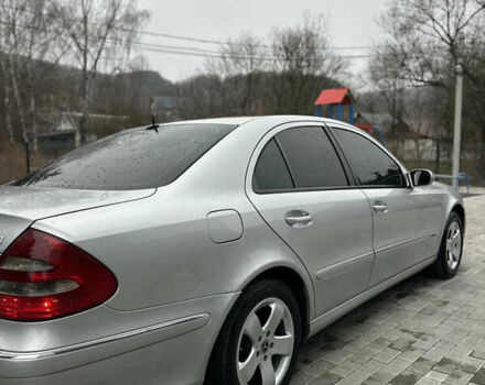 Серый Мерседес Е-Класс, объемом двигателя 2.69 л и пробегом 270 тыс. км за 5950 $, фото 7 на Automoto.ua