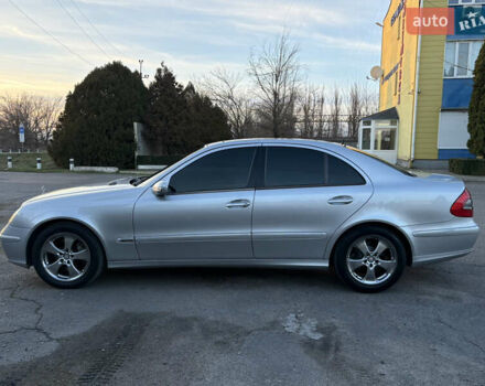 Серый Мерседес Е-Класс, объемом двигателя 5 л и пробегом 280 тыс. км за 6499 $, фото 3 на Automoto.ua