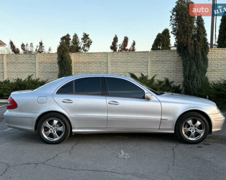 Серый Мерседес Е-Класс, объемом двигателя 5 л и пробегом 280 тыс. км за 6499 $, фото 9 на Automoto.ua