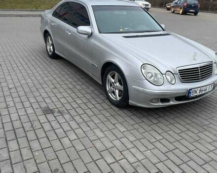 Серый Мерседес Е-Класс, объемом двигателя 2.1 л и пробегом 330 тыс. км за 6200 $, фото 10 на Automoto.ua