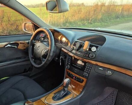 Серый Мерседес Е-Класс, объемом двигателя 2.69 л и пробегом 370 тыс. км за 7500 $, фото 11 на Automoto.ua