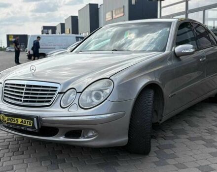 Серый Мерседес Е-Класс, объемом двигателя 2.7 л и пробегом 319 тыс. км за 6750 $, фото 2 на Automoto.ua