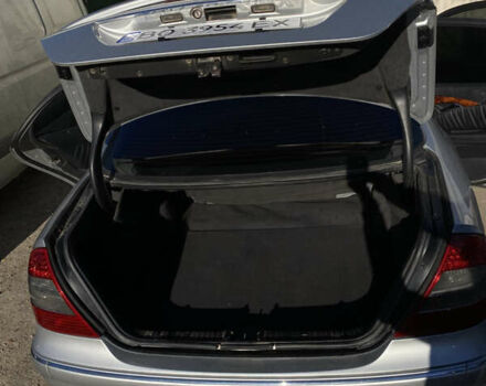 Мерседес Е-Клас 2002 у Тернополі на Automoto.ua Сірий Мерседес Е-Клас, об'ємом двигуна 2.6 л та пробігом 353 тис. км за 5450 $, фото 19 на Automoto.ua